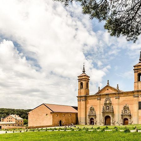 Hotel Hospederia Monasterio San Juan De La Pena Zewnętrze zdjęcie